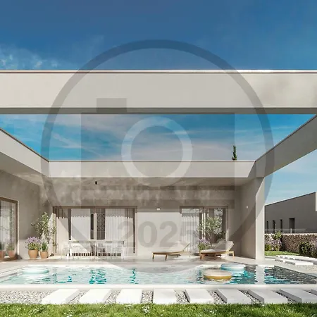 Beautiful Home In Tar